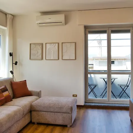 Nest78 - Skyline View In The Heart Of ليكو